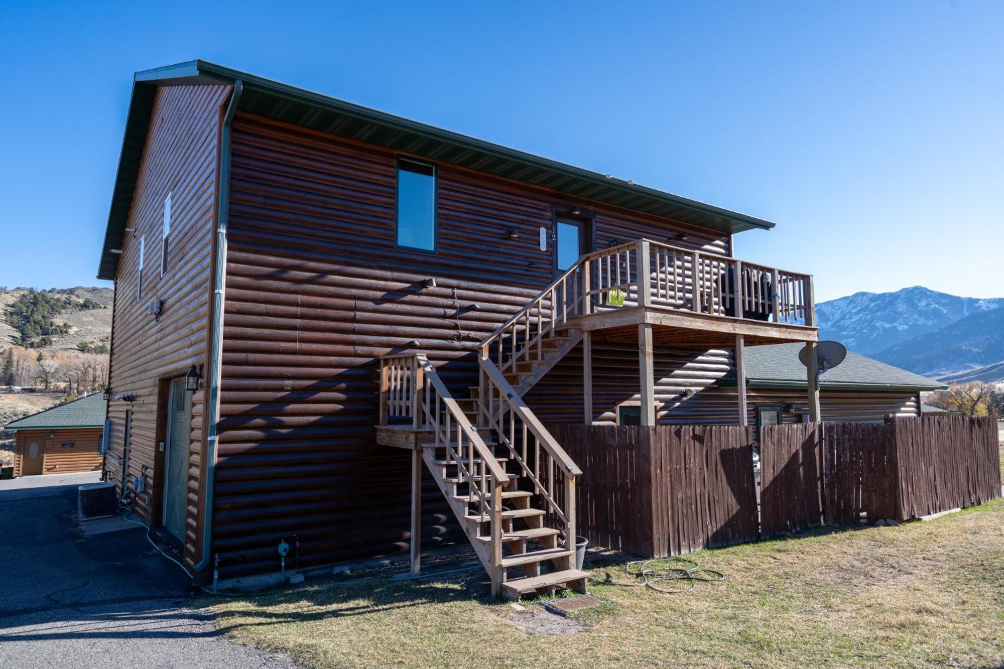 Bison Lodge - Lg Home - 2 Bedrooms - Less Than 5 Miles To Yellowstone North Entrance, Sleeps Up To 8 Gardiner Ngoại thất bức ảnh