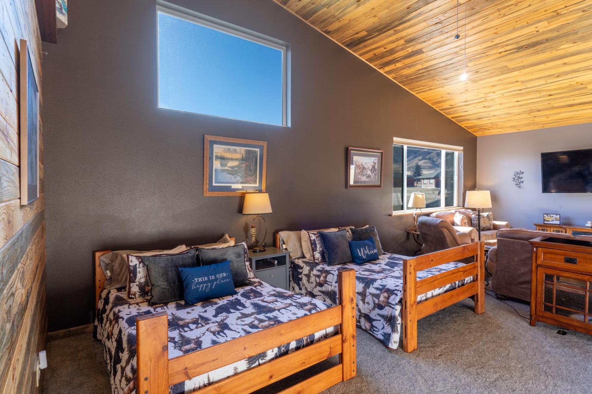 Bison Lodge - Lg Home - 2 Bedrooms - Less Than 5 Miles To Yellowstone North Entrance, Sleeps Up To 8 Gardiner Ngoại thất bức ảnh