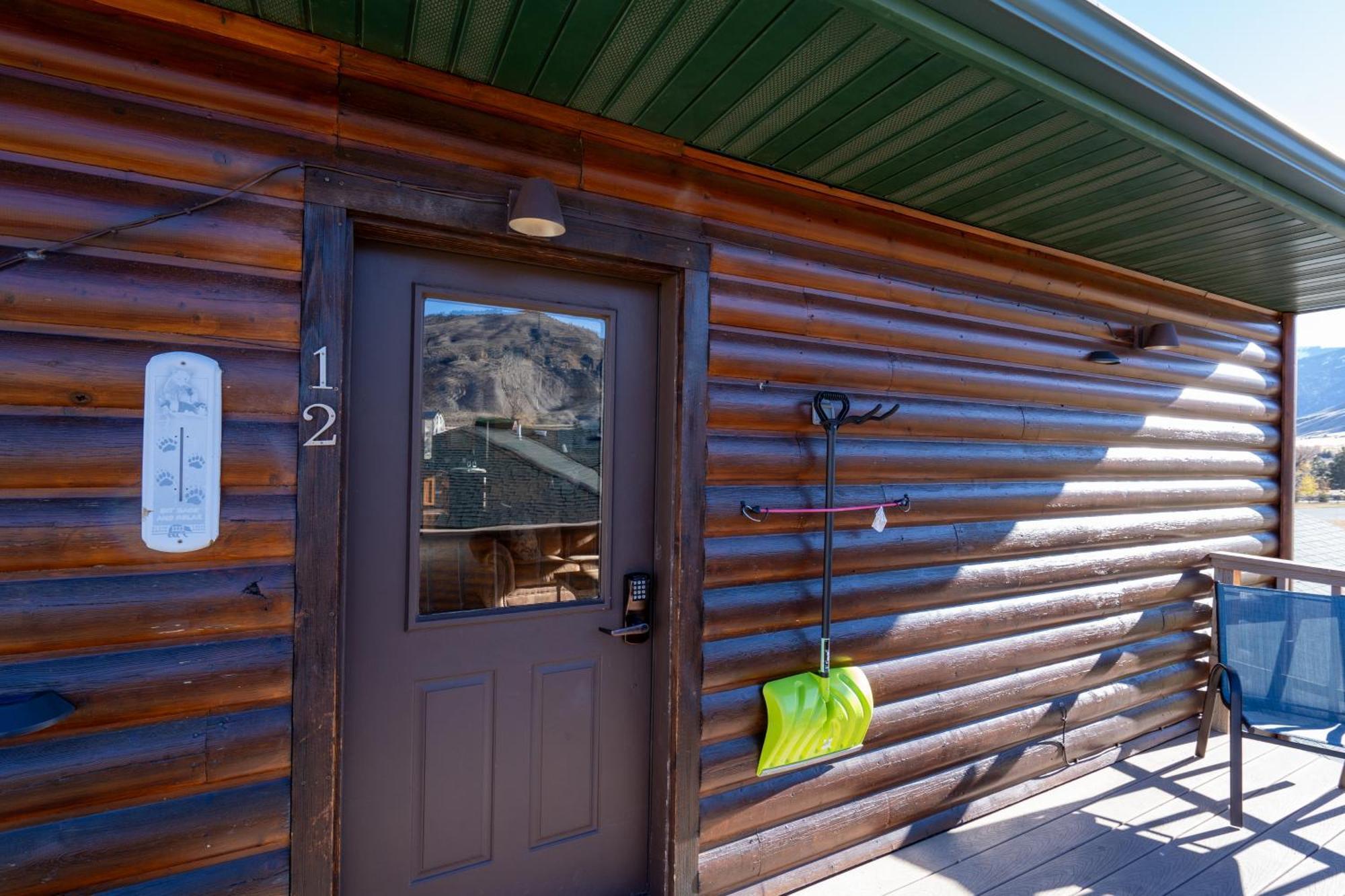 Bison Lodge - Lg Home - 2 Bedrooms - Less Than 5 Miles To Yellowstone North Entrance, Sleeps Up To 8 Gardiner Ngoại thất bức ảnh